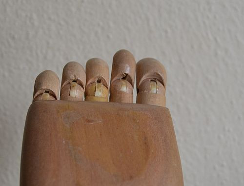 Dřevěné chodidlo - část z dřevěné figuríny — foto 3