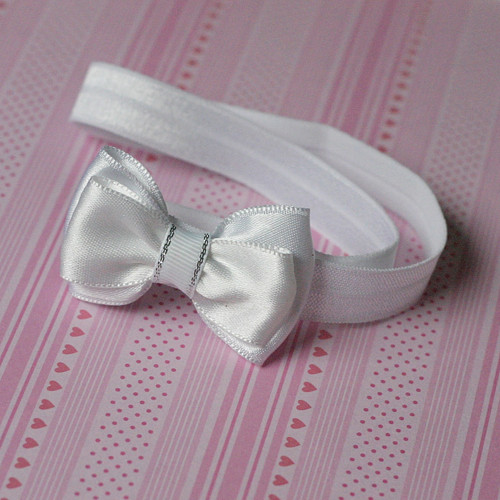 Čelenka pro newborn - bílá mašlička — foto 2