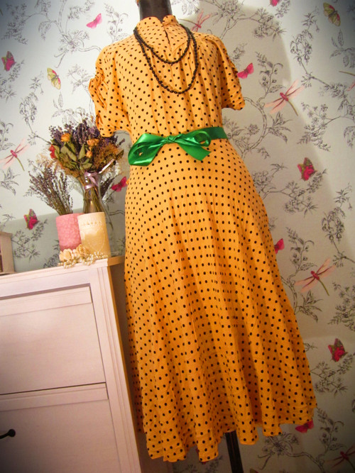 Retro dots šaty — foto 2