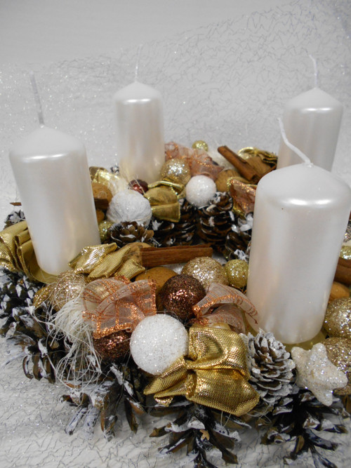 Adventní věneček – zlato - bronzový — foto 4