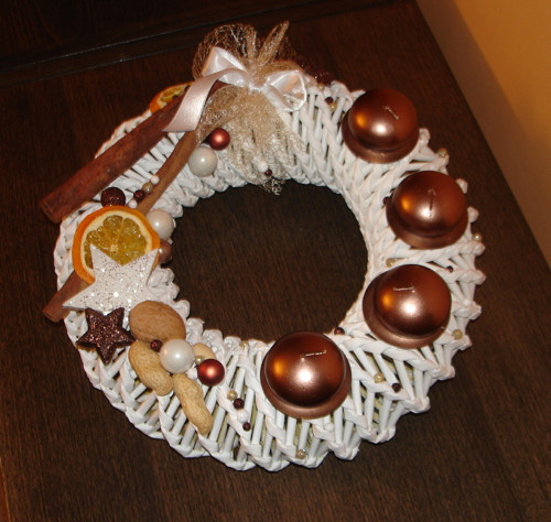 Adventní věnec z papíru — foto 4