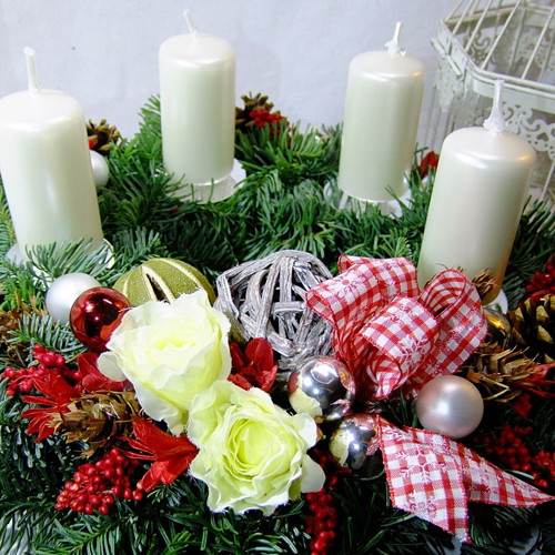 Adventní věnec - Červená s bílou — foto 2