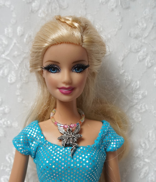 Náhrdelník pro Barbie s vílou — foto 3