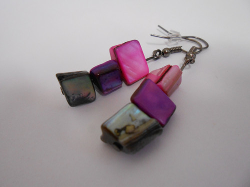 Perleťové náušnice růžovofialovošedé — foto 3