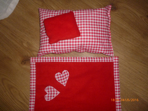 Peřinky pro panenky, fleecové :-) — foto 3