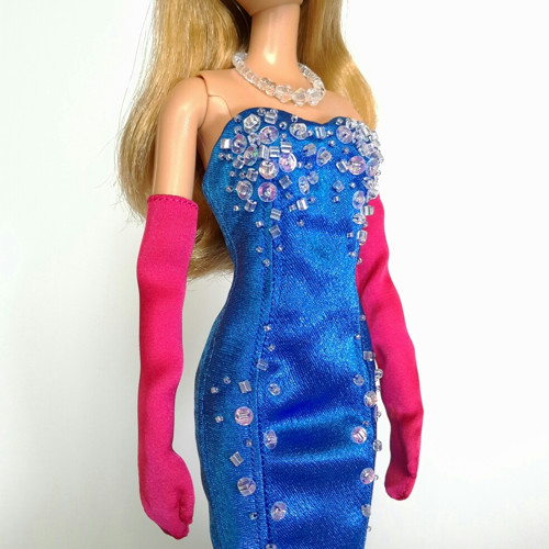 Šaty na Barbie — foto 2