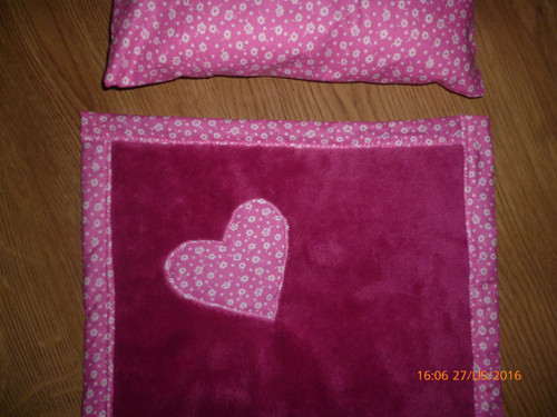 Peřinky pro panenky, fleecové :-) — foto 3