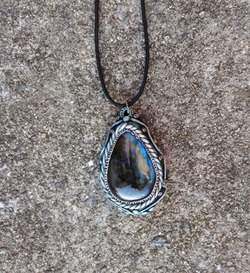 Zrcadlo k duši amulet - LABRADORIT — foto 5