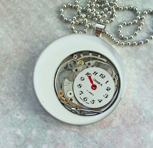 Time in white — foto 2