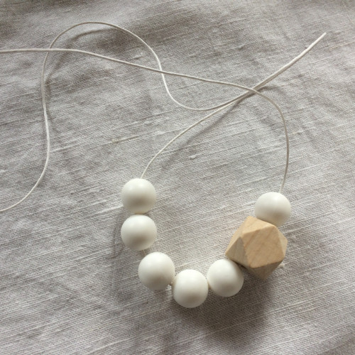 Kousací Korále - White / Natural — foto 3