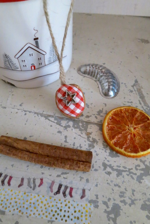 První hvězdička vánoční ...v oříšku .. — foto 2