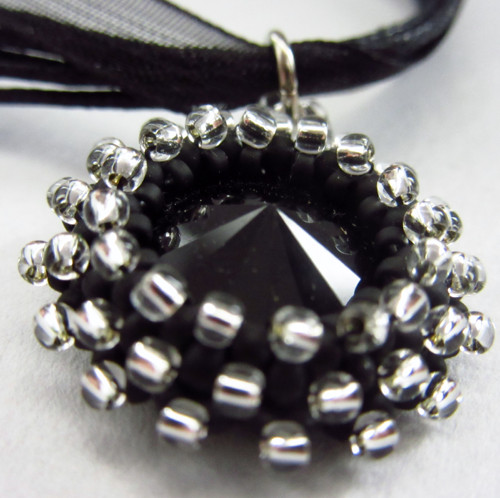 Swarovski black chrysantema II. — foto 2