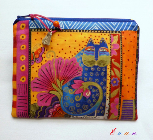 Kočka Minda - taštička desing Laurel Burch — foto 3