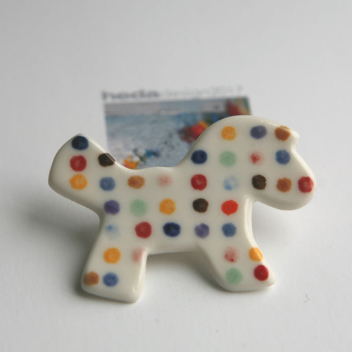 Duhový... (porcelánová brož) — foto 2