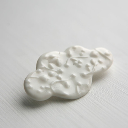 Jako sníh... Oblak (porcelánová brož) — foto 2
