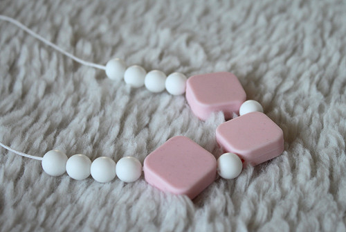 Kousací Korále - Pink / White — foto 2