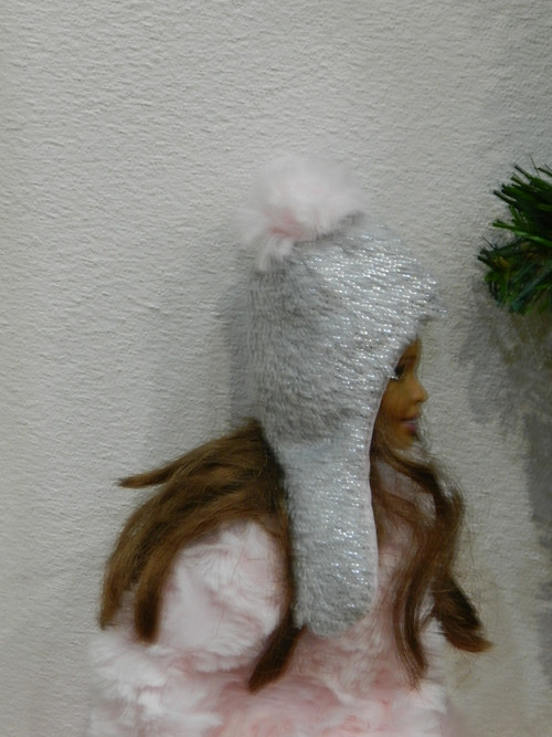 Čepička pro Barbie — foto 3