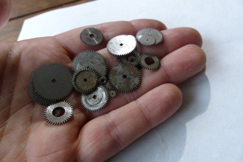 Ozubená kolečka 21..vintage materiál pro steampunk — foto 4