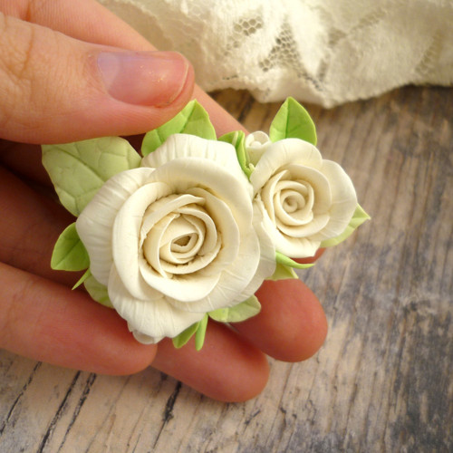 White roses – multifunkční brož — foto 3
