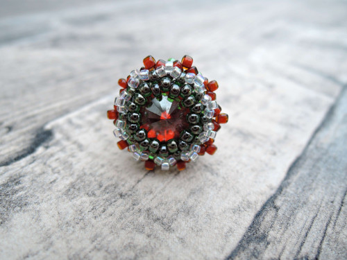 Prsten Swarovski Green Magma obšitý korálky — foto 2