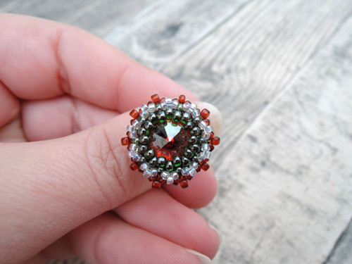 Prsten Swarovski Green Magma obšitý korálky — foto 3