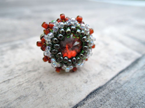 Prsten Swarovski Green Magma obšitý korálky — foto 4