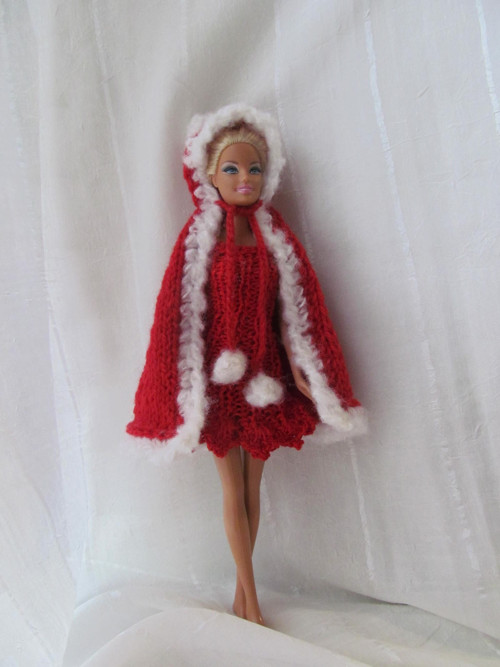 Karkulkovský plášť pro Barbie — foto 2