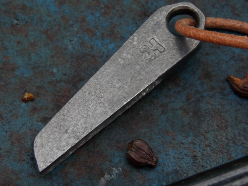 Křesadlo / Firesteel — foto 2