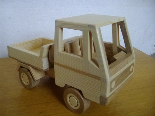 Dřevěné auto — foto 2