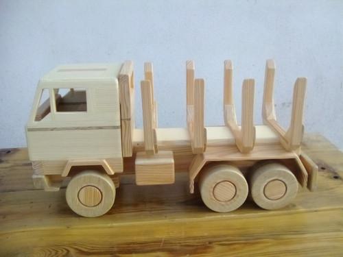 Dřevěné auto — foto 4