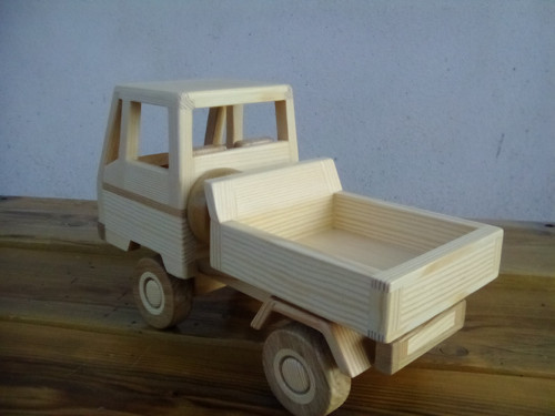 Dřevěné auto — foto 3