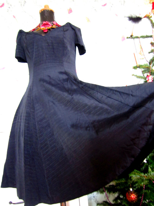 Šaty black padesátkové — foto 2