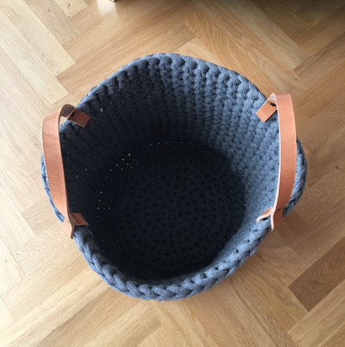 Velký háčkovaný koš - šedý — foto 2