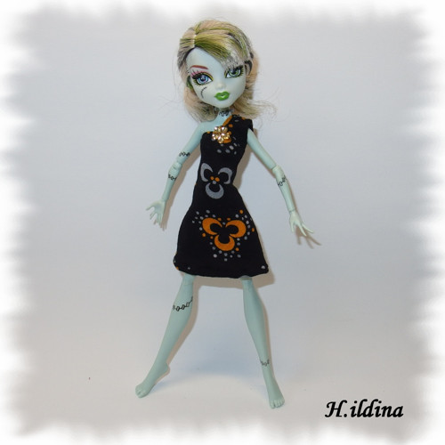 Šatičky TAYLER pro panenky MONSTER HIGH — foto 3