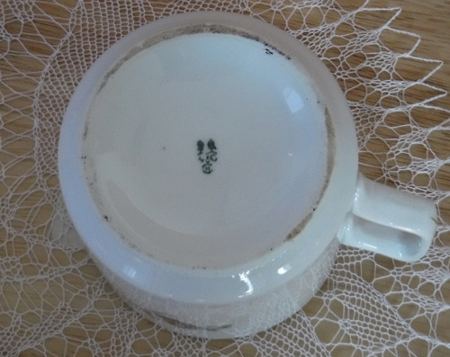 Staré hrnečky — foto 2