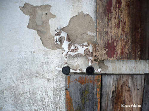 Koník na kolečkách — foto 2