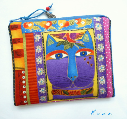 Kočka Nela - taštička desing Laurel Burch — foto 5