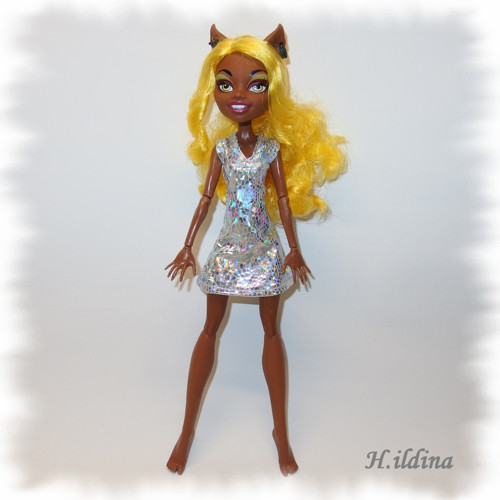 Stříbrné šatičky „AUGUSTA" pro MONSTER HIGH — foto 3