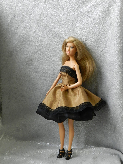 Šatičky pro Barbie — foto 3