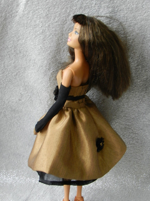 Šatičky pro Barbie — foto 3