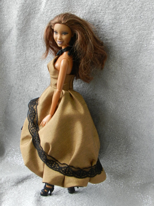 Šatičky pro Barbie — foto 2