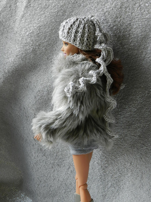 Kožíšek pro Barbie — foto 3