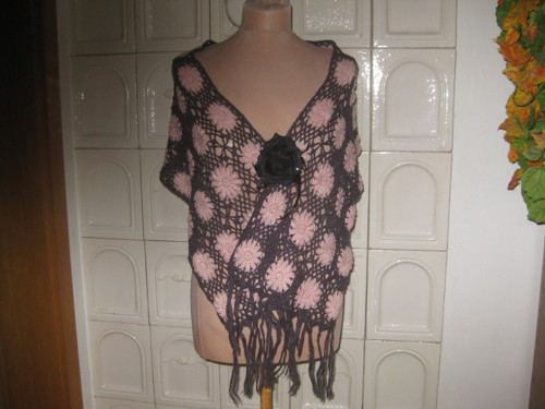 Háčkovaná šála dvoubarevná — foto 2