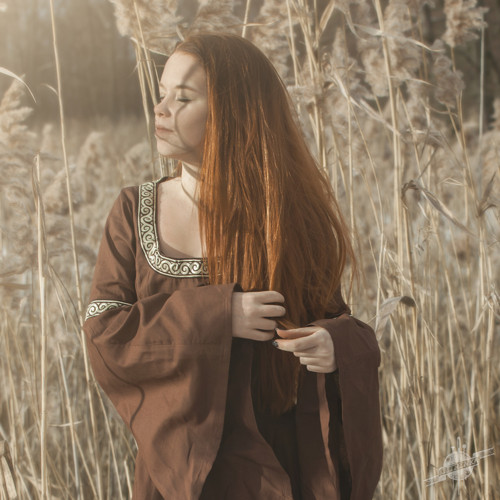 Šaty Lagertha — foto 3
