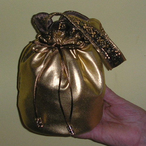 Kabelka Pompadour "Zlatá" — foto 2
