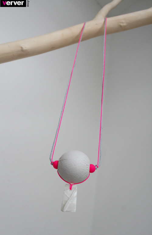 Náhrdelník "minimal" - neon/white — foto 2