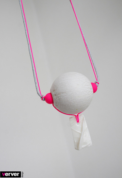 Náhrdelník "minimal" - neon/white — foto 3