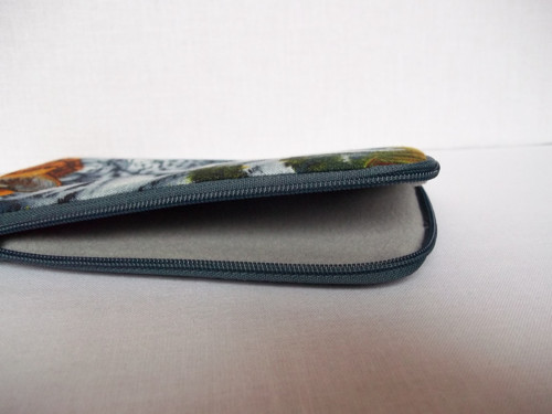 Obal na mobil -tygří (15 cm) — foto 4