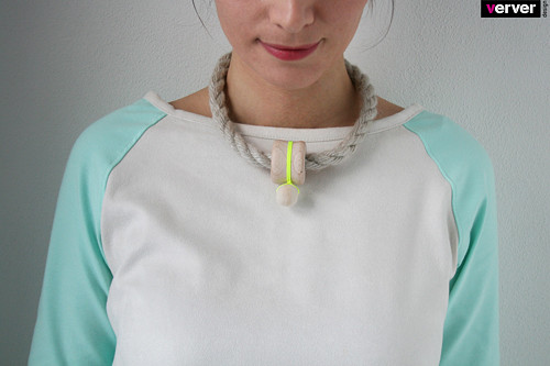 Náhrdelník "minimal" neon yellow — foto 3