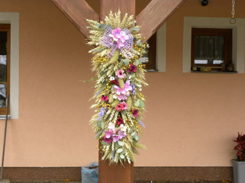 Něžné podlouhlé aranžmá — foto 2